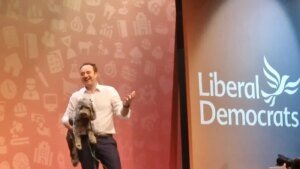 Niall Gabage: Liberal Demokratlar ve Sağ Popülizm