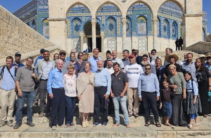 Ufarcı Aktivistler, Al-Aksa'da Charlie Kirk İçin Dua Etti