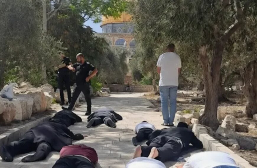 Yüzlerce İsrailli, Yahudi Yeni Yılı'nda Mescid-i Aksa'ya Girdi