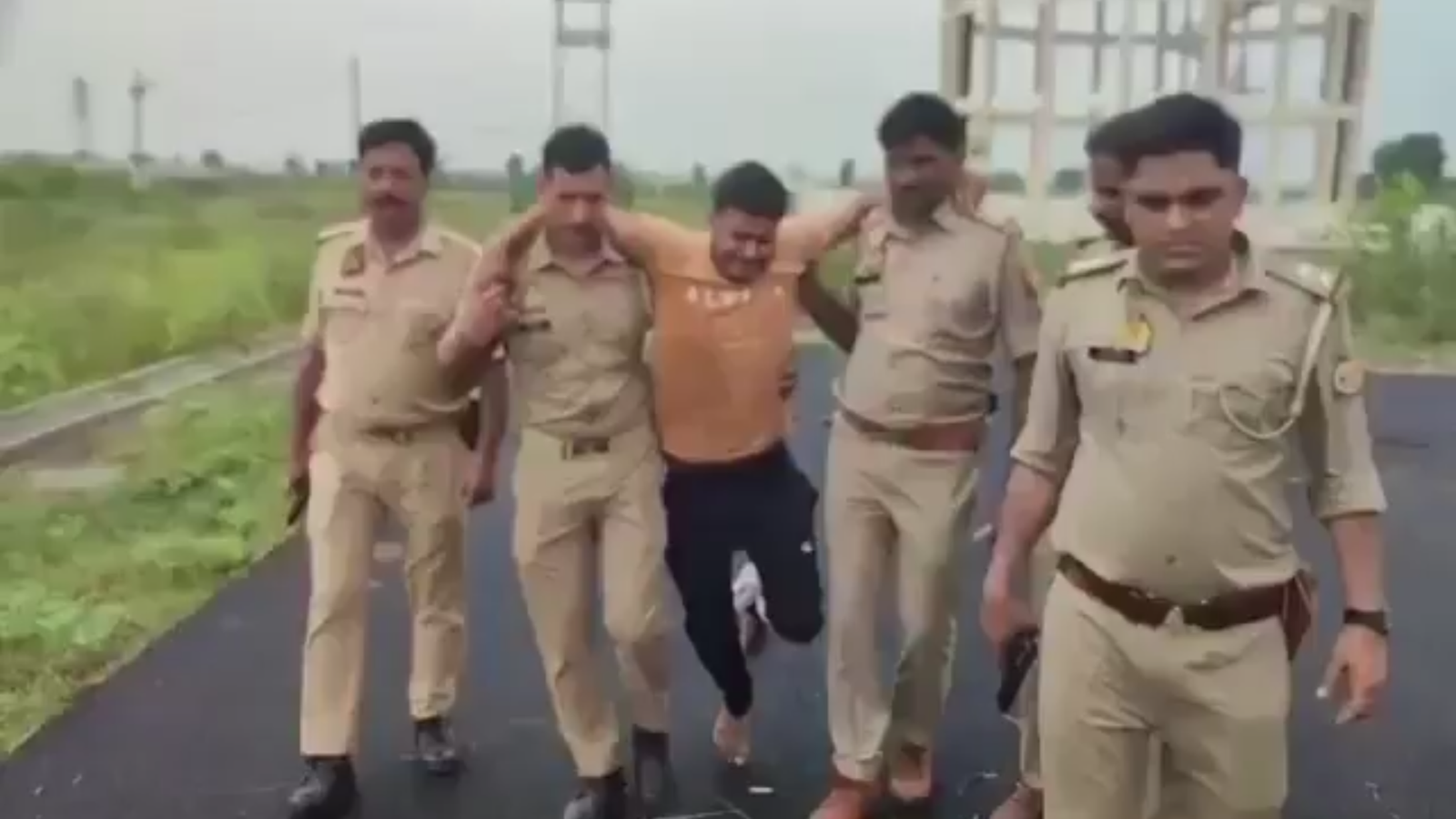 IMC lideri Tazeem'in bacağına polis kurşun sıktı; 17 gözaltı