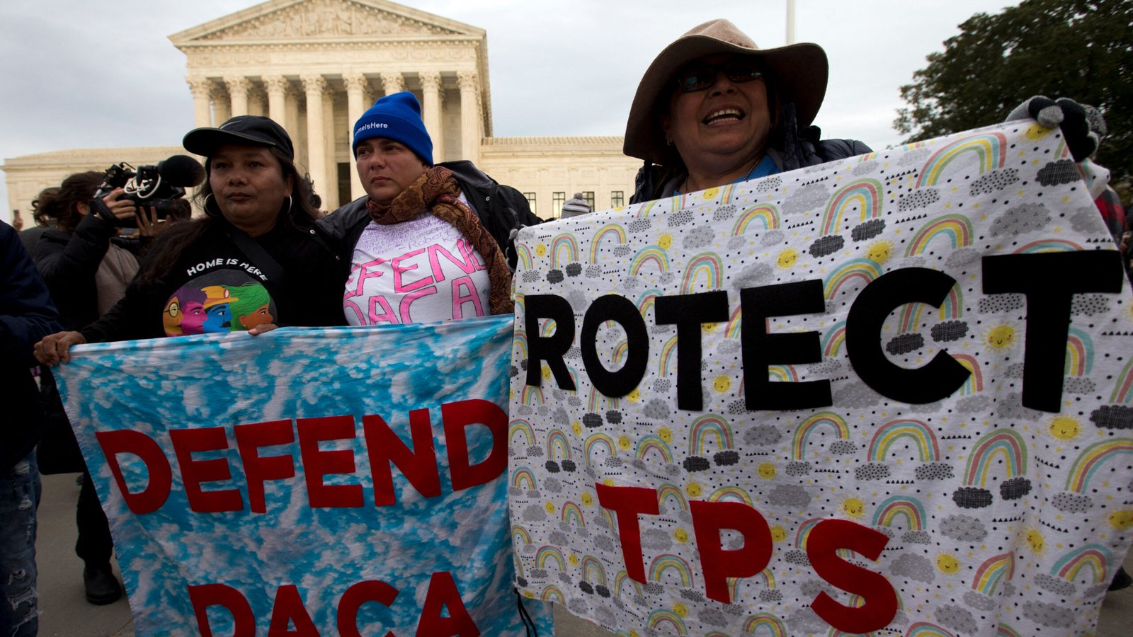 Koruma Kaldırıldı: Suriye'li Mülteciler Zor Günler Geçiriyor