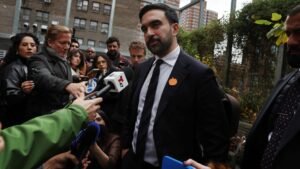 New York'ta Oylar Açıldı: Mamdani İlk Müslüman Belediye Başkanı Olmayı Hedefliyor