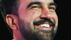 Umuttan Açlık Grevine: Zohran Mamdani'nin Yükselişi