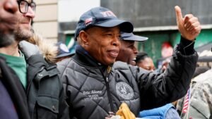 Çıkmakta Olan New York Belediye Başkanı Adams, Anti-BDS Yasasını İmzaladı