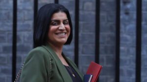 İngiltere: Yeni rapor, milyonlarca Müslüman'ın vatandaşlığını kaybedebileceğini uyarıyor.