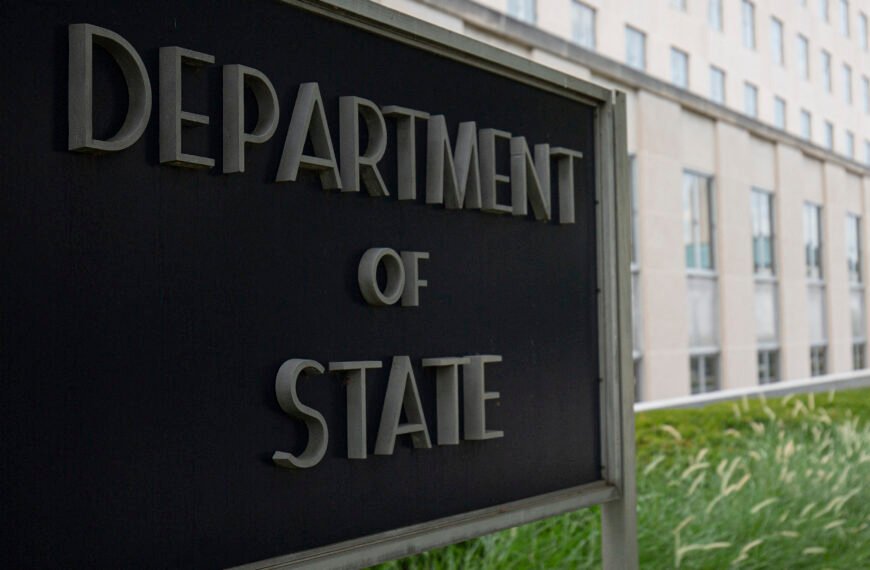 ABD'li diplomatın mültecileri 'barbar ırkçı sürüler'le eşitlemesine tepki