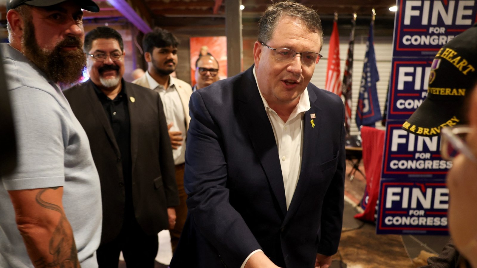 Demokratlardan Müslüman karşıtı Randy Fine için istifa çağrısı