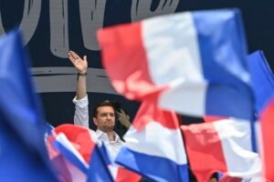 Fransa, seçimler öncesi yabancı müdahale endişesi taşıyor