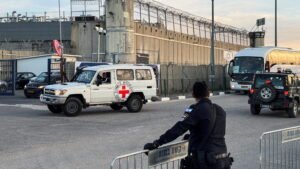 İsrailli Yerleşimciler Filistinli Mahkumların 'Safari' Turuna Katıldı