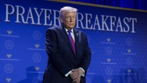 Tanrı'ya Güveniyoruz: Trump'ın Hristiyan Cumhuriyeti Seferi Sürdürüyor