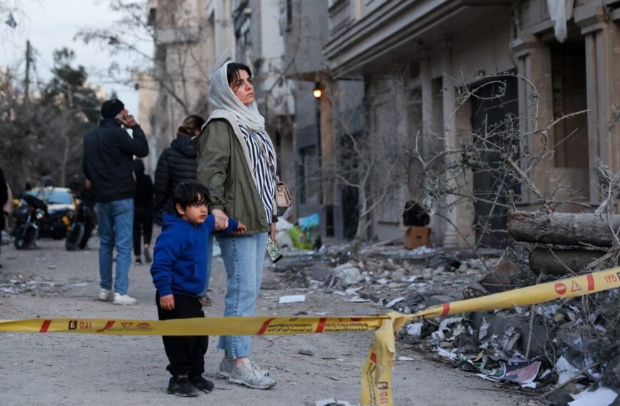 ABD-İsrail Savaşı İran’a Yayılıyor, Körfez Petrolü Durdu