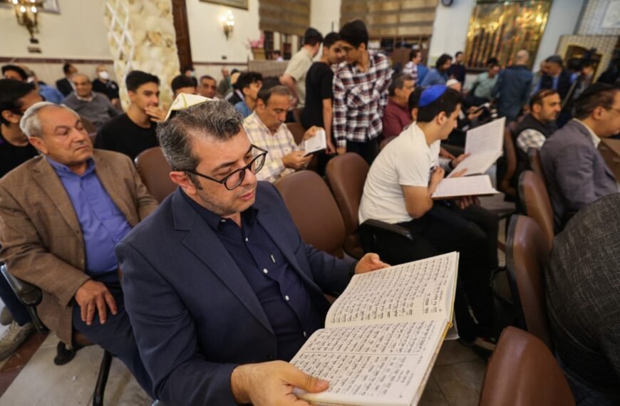 İran'daki Yahudiler, ABD-İsrail saldırılarıyla korku yaşıyor