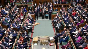 Yeşiller ve Liberal Demokratlar, ABD'nin İngiltere üslerini kullanımı için parlamento oylaması talep etti